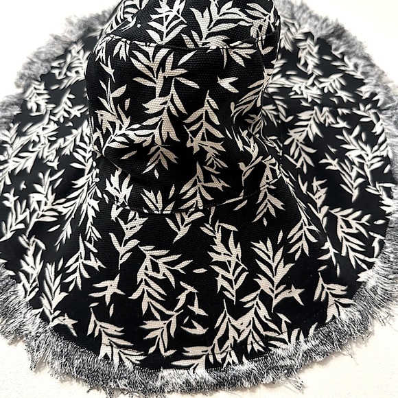 FRENCH CONNECTION | LEAF PRINT SUNHAT | Black & Ecru | NWT - Picture 7 of 12
